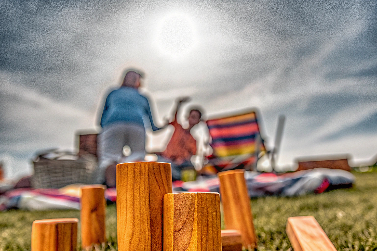 Wikinger Kubb Spiel im Garten