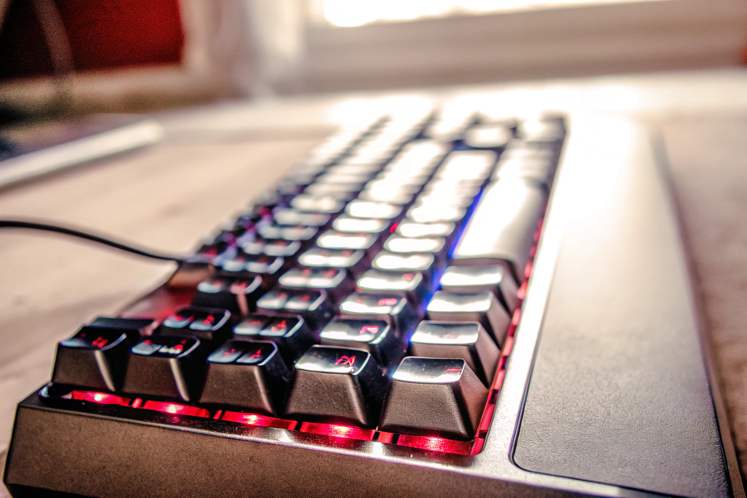 Gaming-Tastatur mit RGB-Beleuchtung