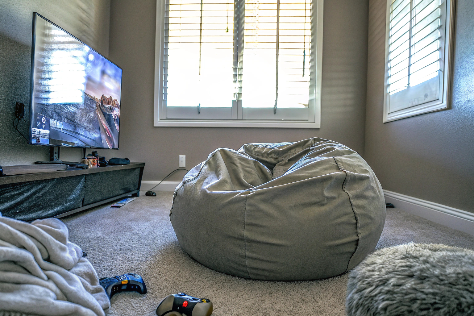 Gamer auf Sitzsack