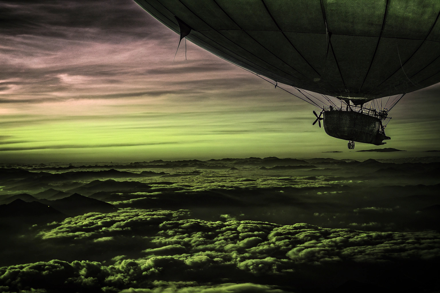 Ein Luftschiff, das majestätisch über eine Wolkenlandschaft fliegt, mit einer atemberaubenden Aussicht auf die Umgebung. Luftschiff über Wolkenlandschaft