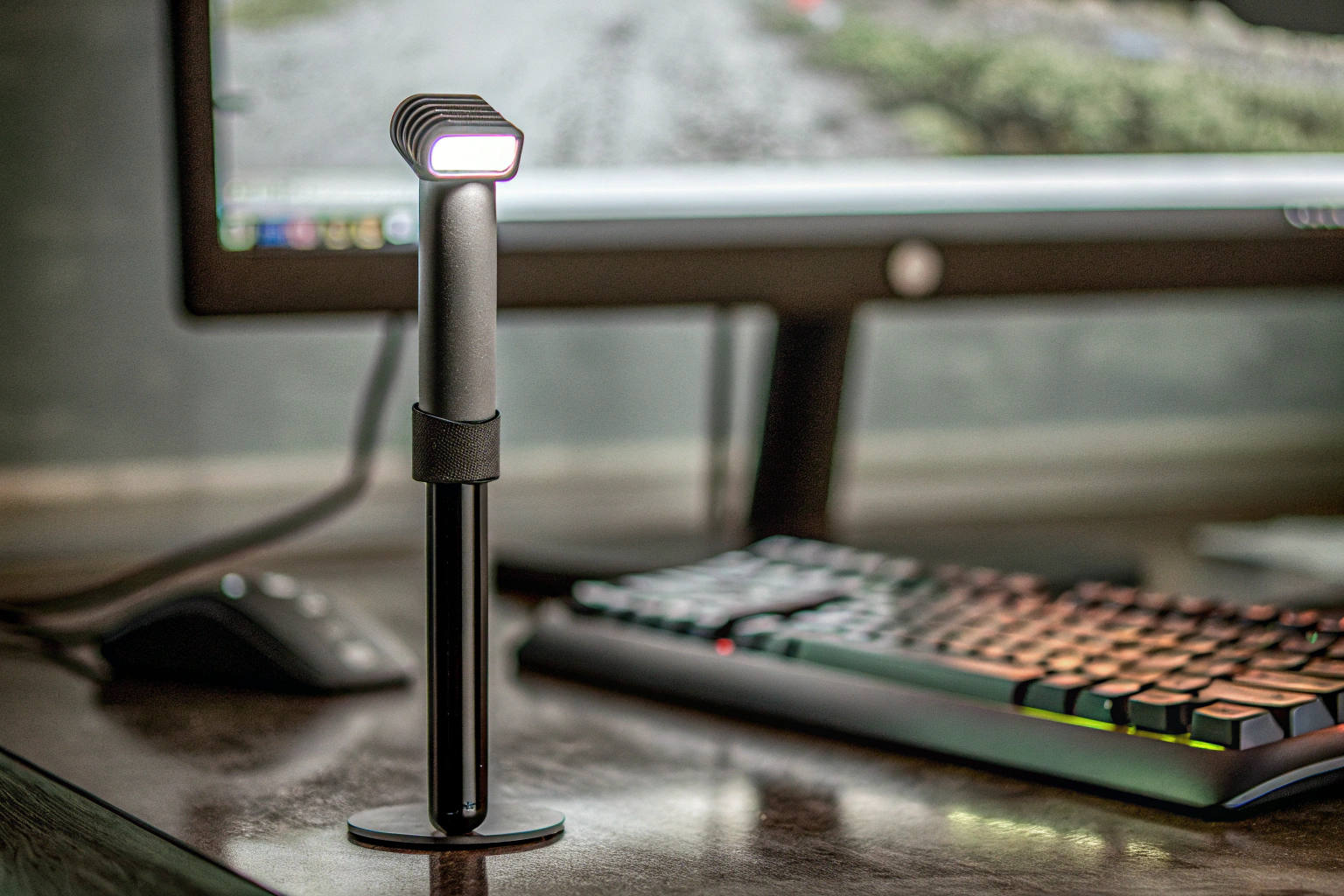 Eine Mini-LED-Leuchte, die perfekt für Videoaufnahmen geeignet ist. Mini-LED-Leuchte