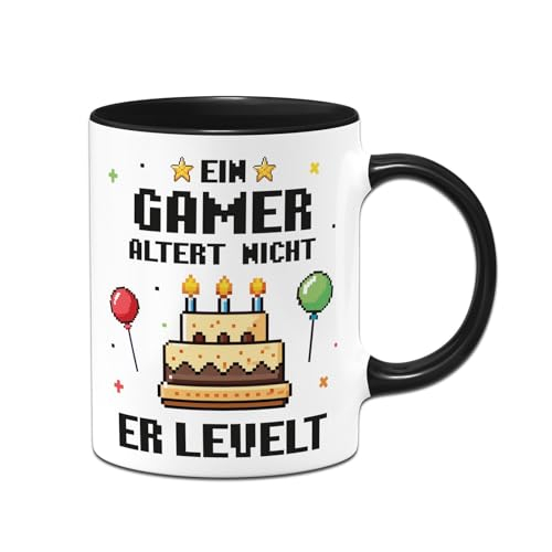 Gaming Tasse - Ein Gamer altert nicht er levelt - Geschenk zum Geburtstag für Zocker