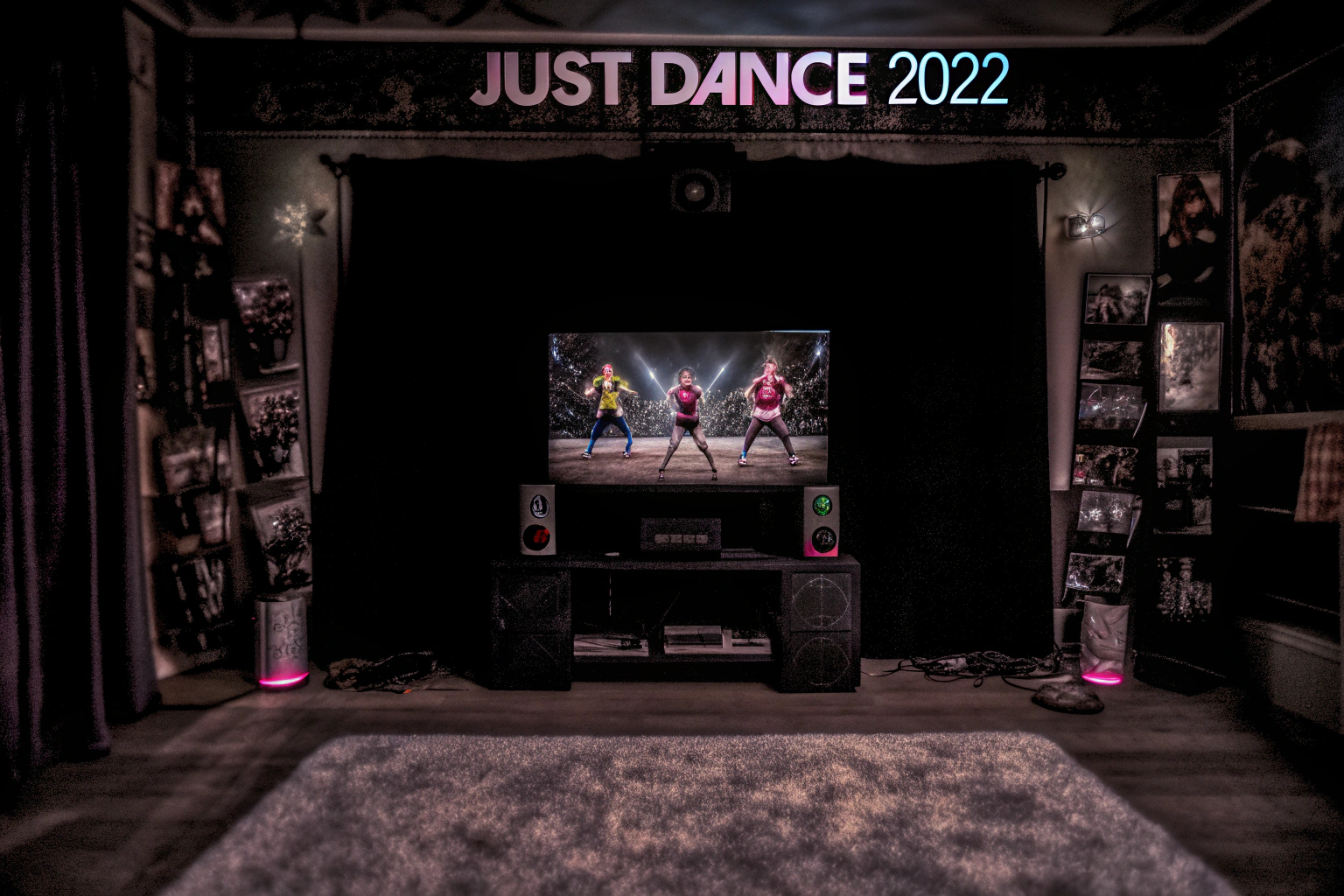 Tänzer, die im Spiel 'Just Dance 2022' zu den neuesten Hits tanzen. Just Dance 2022 Tänzer